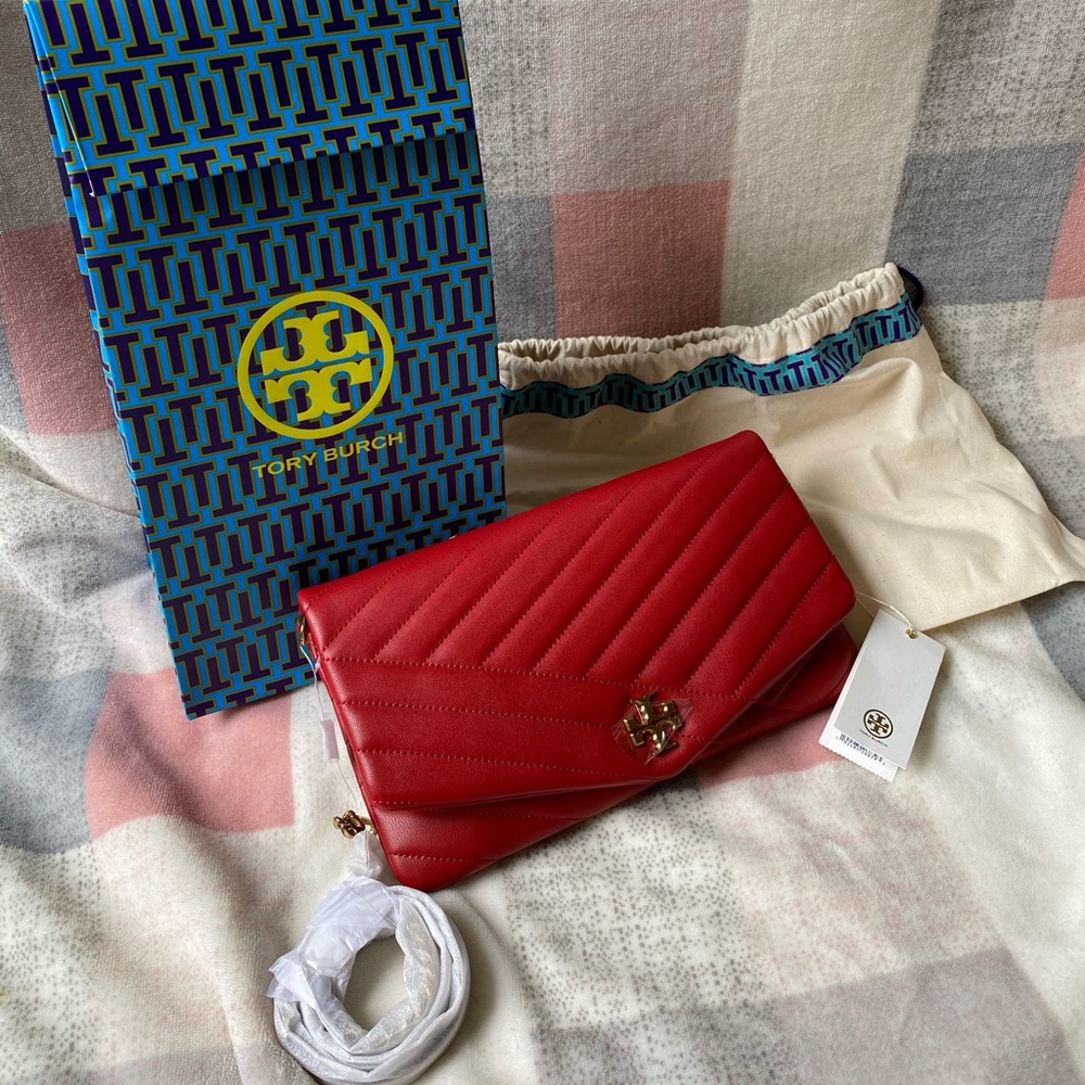 Tory Burch - KIRA CHEVRON CLUTCH